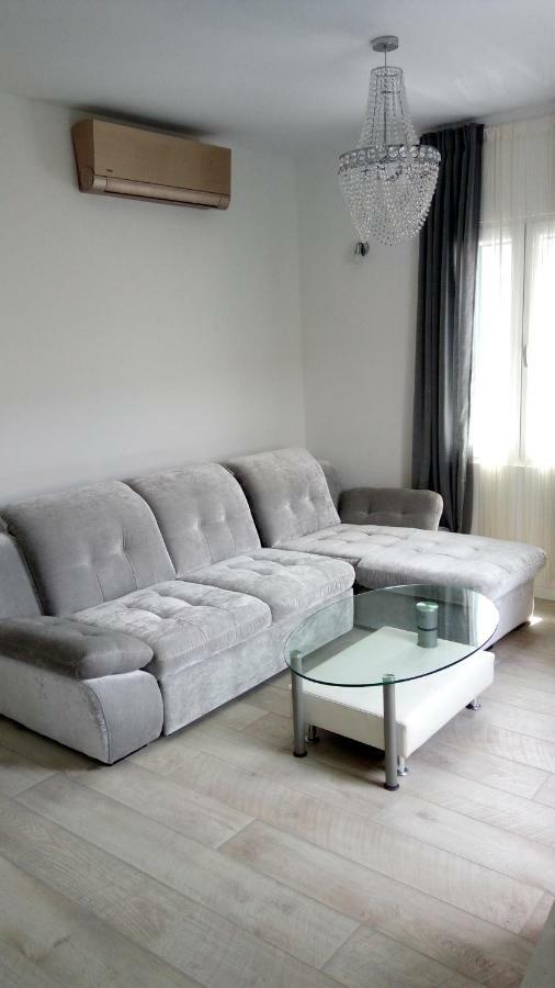 Apartment Davorka Макарска Экстерьер фото